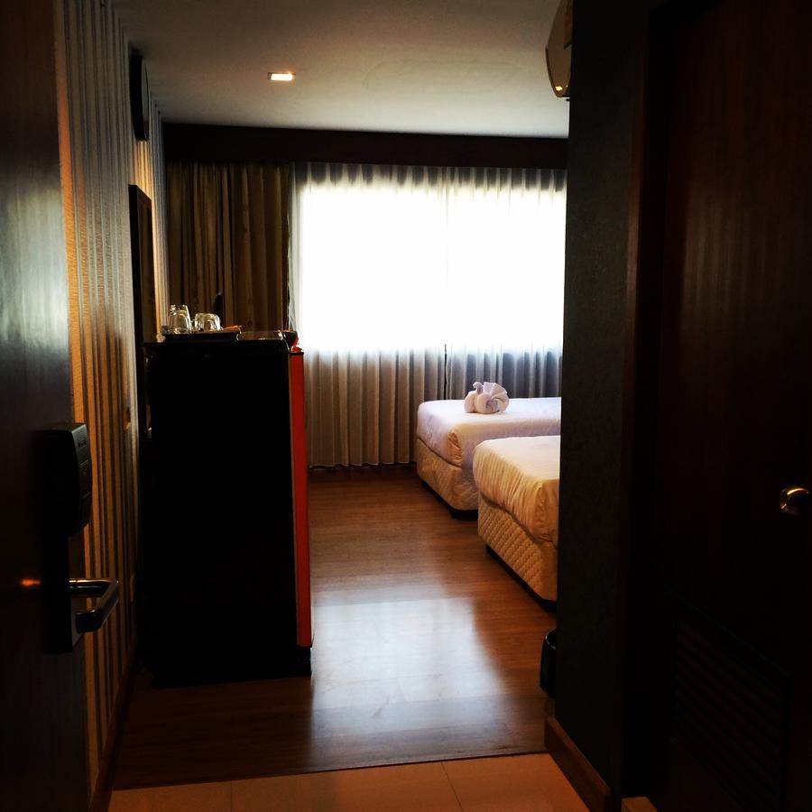 Iraqi Hotel Makkasan Екстер'єр фото