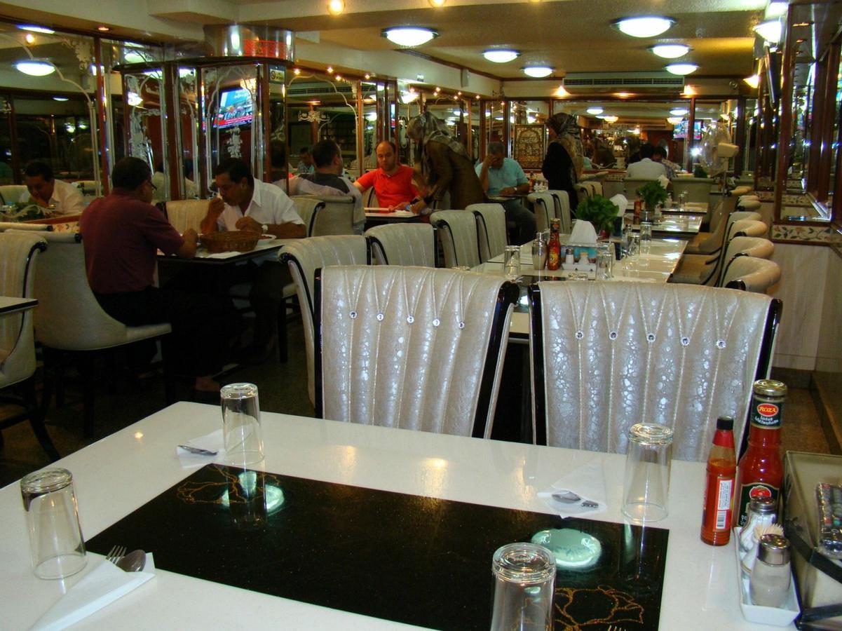 Iraqi Hotel Makkasan Екстер'єр фото