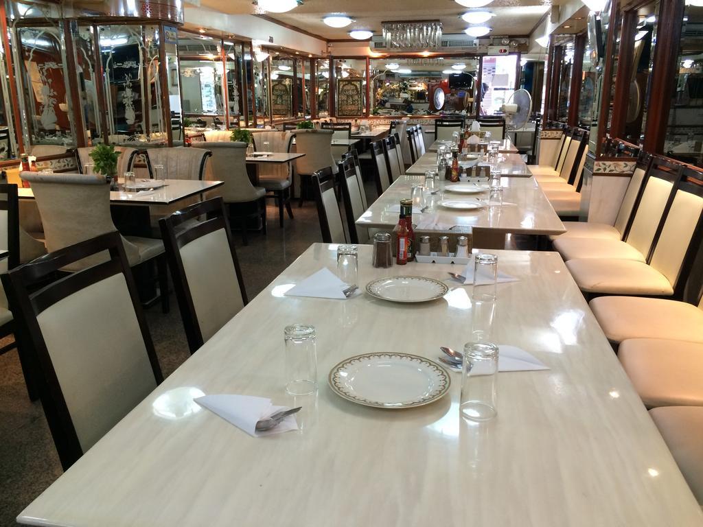 Iraqi Hotel Makkasan Екстер'єр фото
