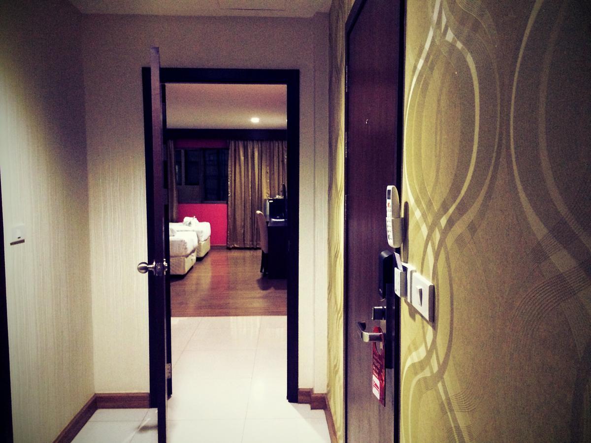 Iraqi Hotel Makkasan Екстер'єр фото